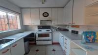 Kitchen of property in Florida Lake