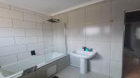 Bathroom 1 of property in Florida Lake