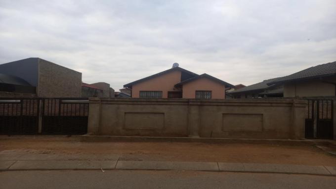 2 Bedroom Freehold Residence for Sale For Sale in Lakeside - (Vereeniging) - Private Sale - MR723751