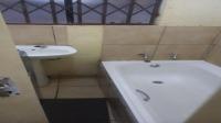 Bathroom 1 of property in Lakeside - (Vereeniging)