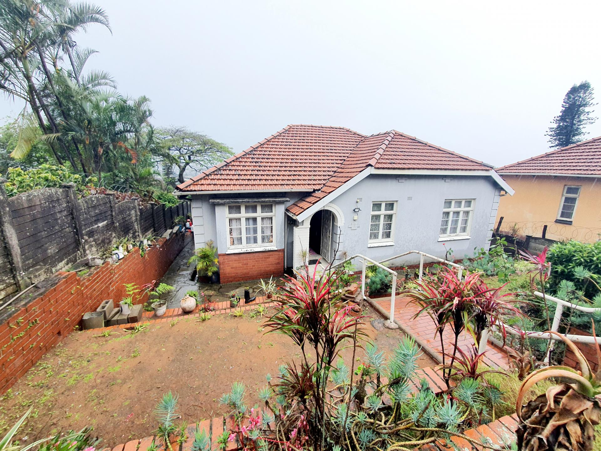  of property in Montclair (Dbn)
