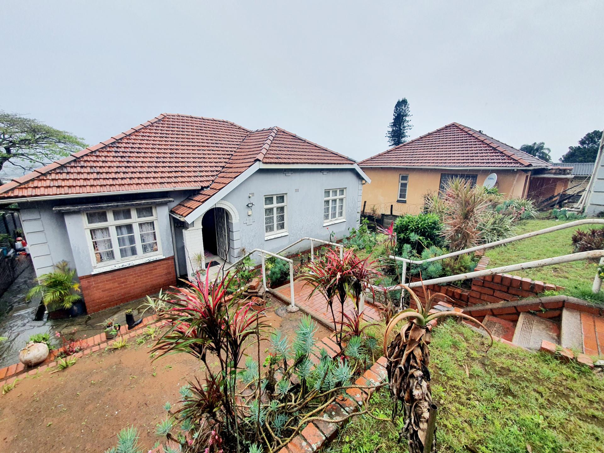  of property in Montclair (Dbn)