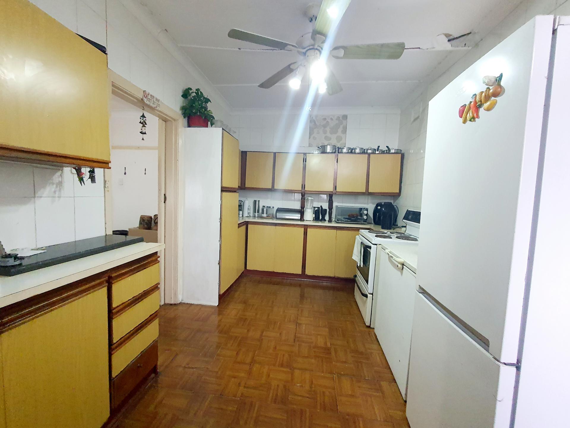  of property in Montclair (Dbn)