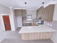  of property in Magalieskruin