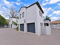  of property in Magalieskruin
