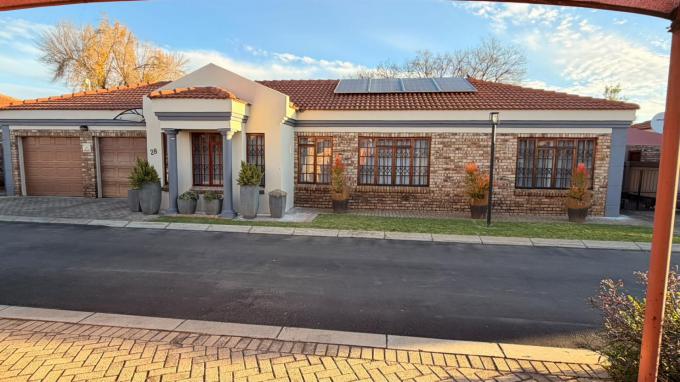 3 Bedroom Freehold Residence for Sale For Sale in Grimbeek Park - Home Sell - MR723777