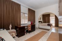  of property in Fishers Hill