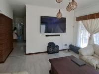  of property in Glenvista