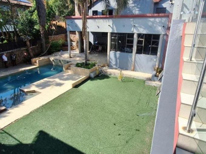 House for Sale For Sale in Glenvista - MR723804