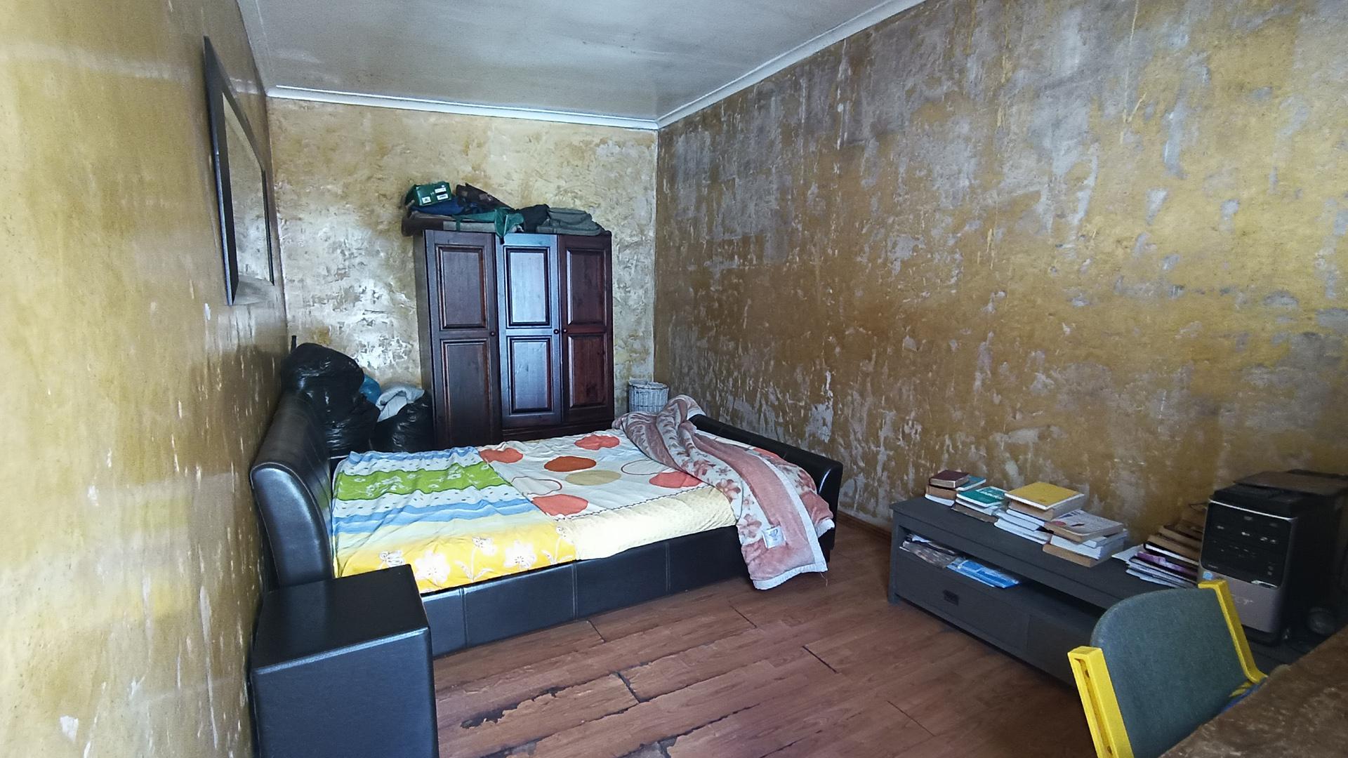Garage - 22 square meters of property in Parow Central