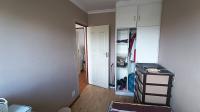 Bed Room 1 - 9 square meters of property in Parow Central