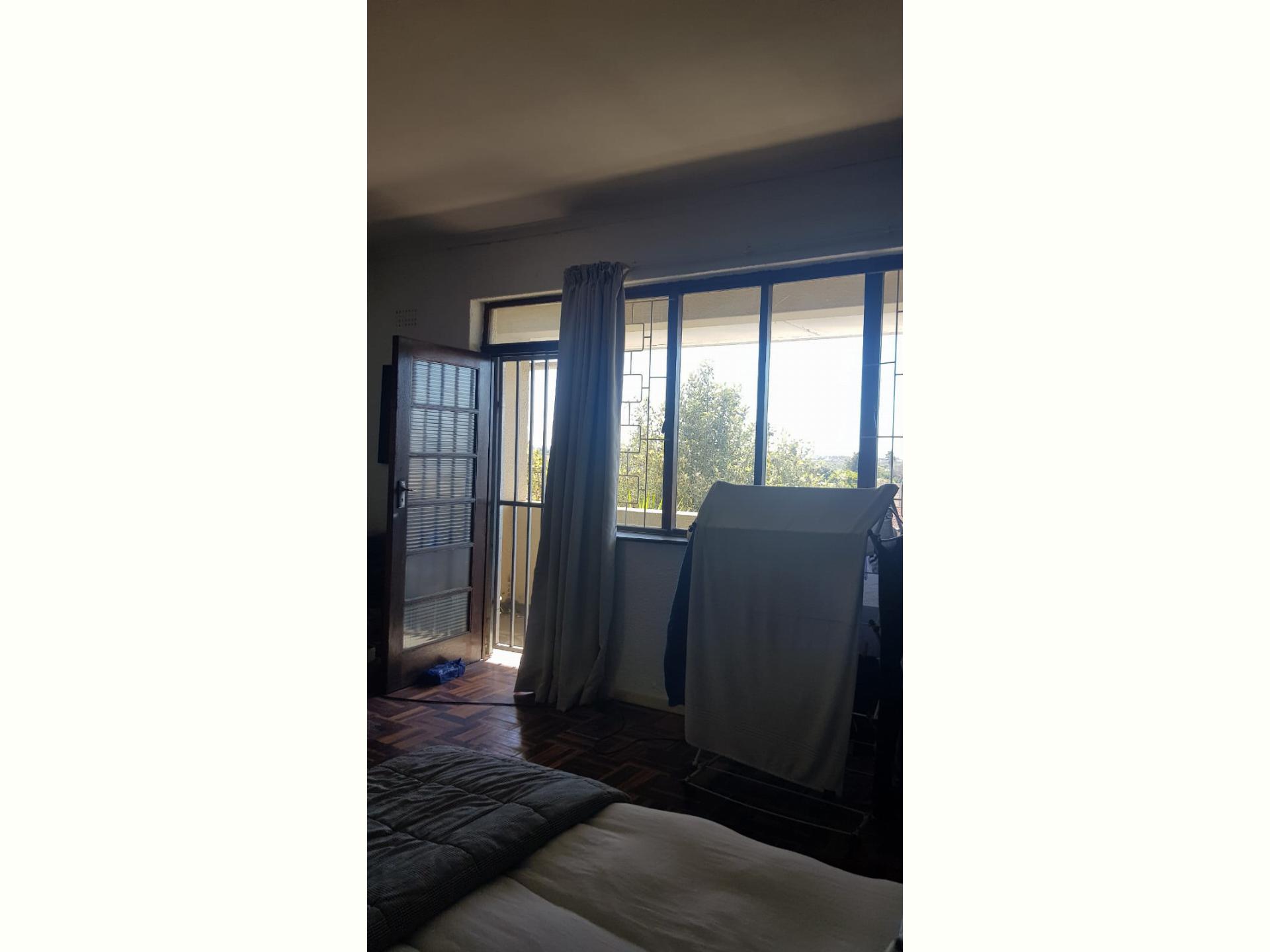  of property in Lakeside (Capetown)