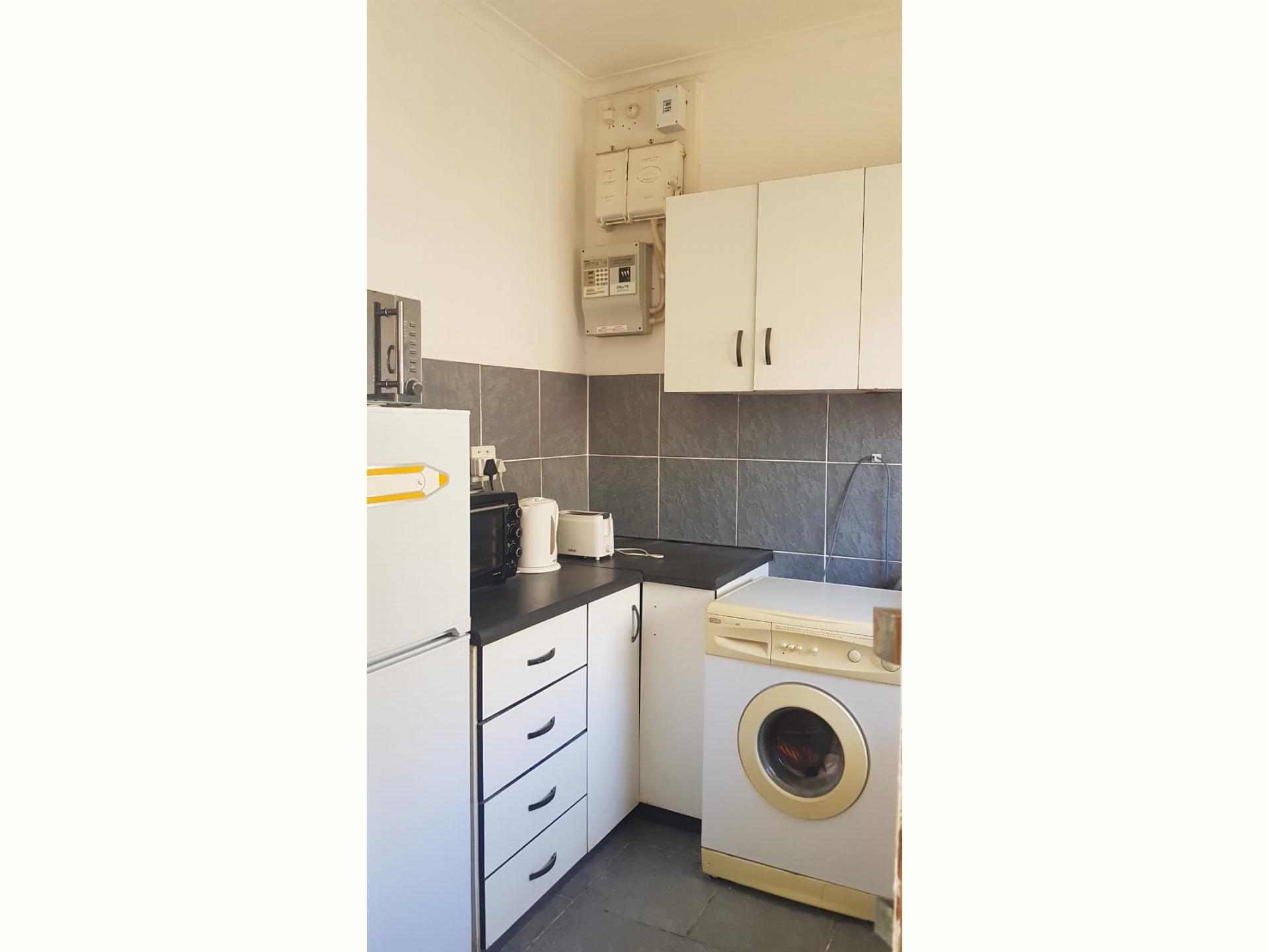  of property in Lakeside (Capetown)