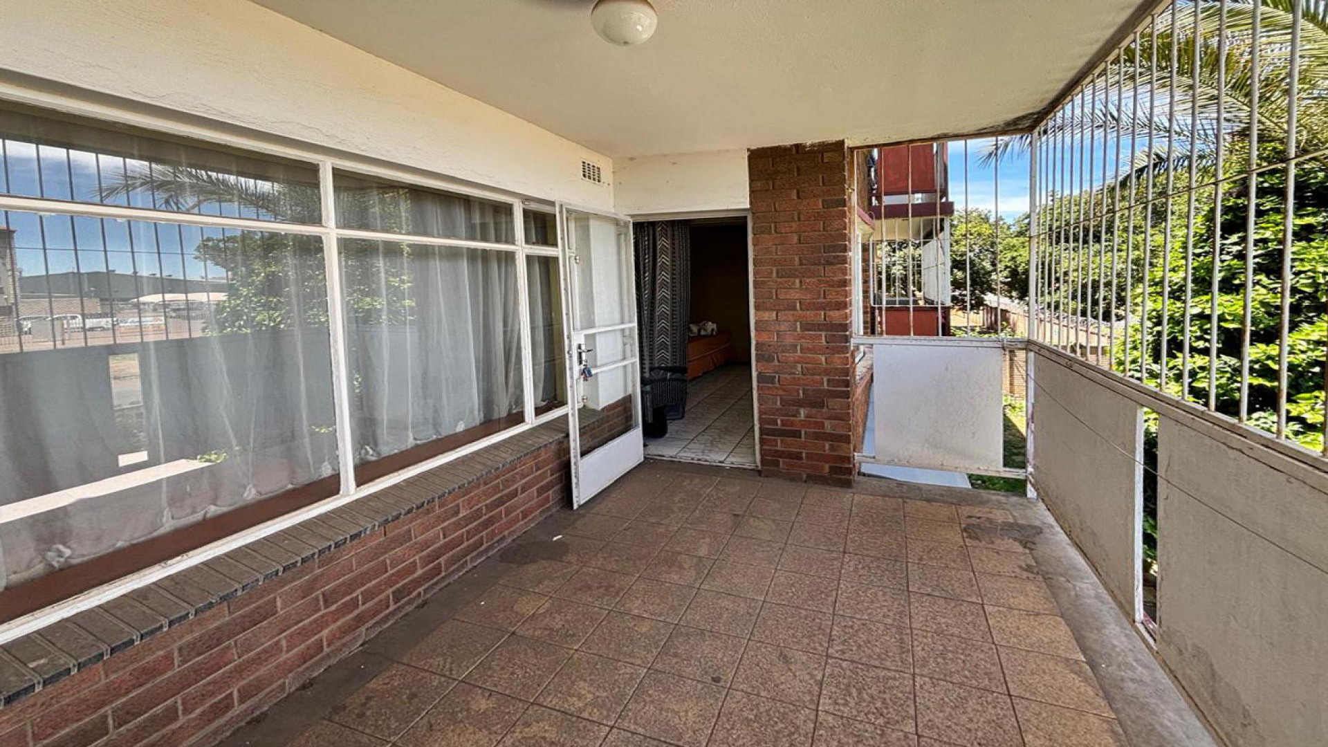 Balcony - 6 square meters of property in Vanderbijlpark