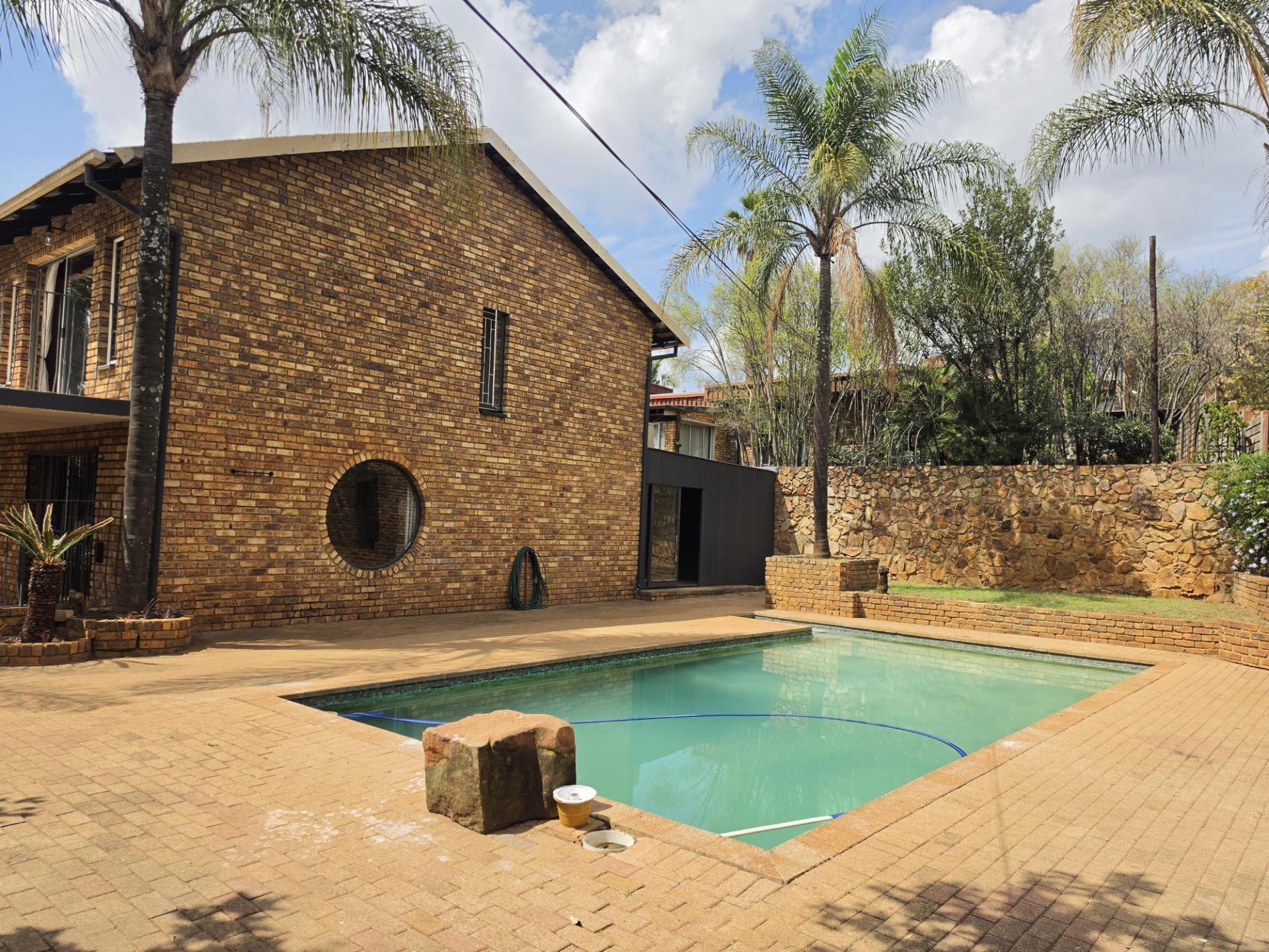  of property in Val de Grace
