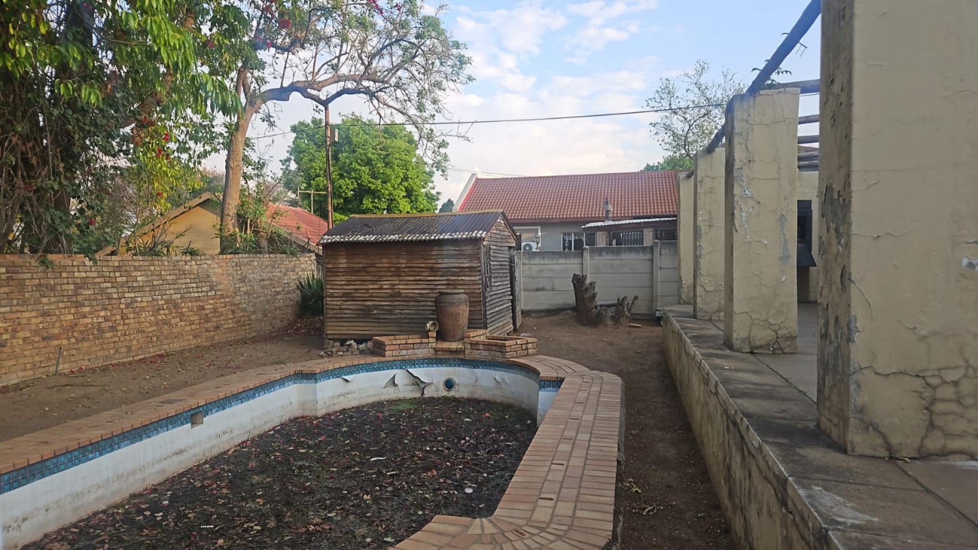 Swimming Pool of property in Bloubosrand