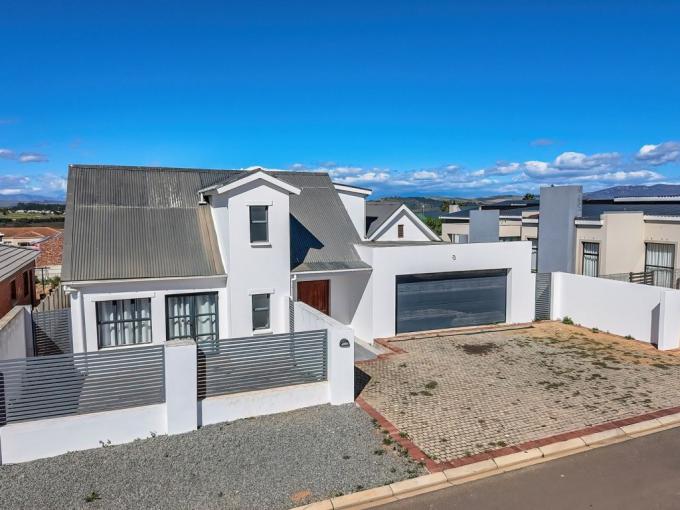 House for Sale For Sale in Malmesbury - MR723901