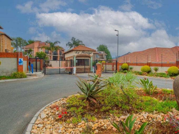 3 Bedroom House for Sale For Sale in Wilgeheuwel  - MR723905