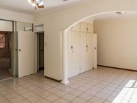  of property in Glenvista