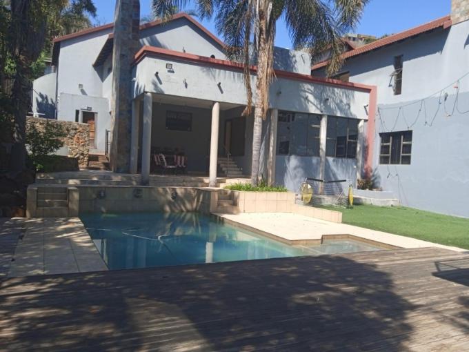 6 Bedroom House for Sale For Sale in Glenvista - MR723916