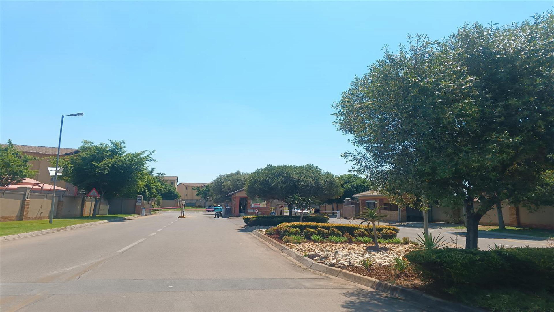 Front View of property in Monavoni