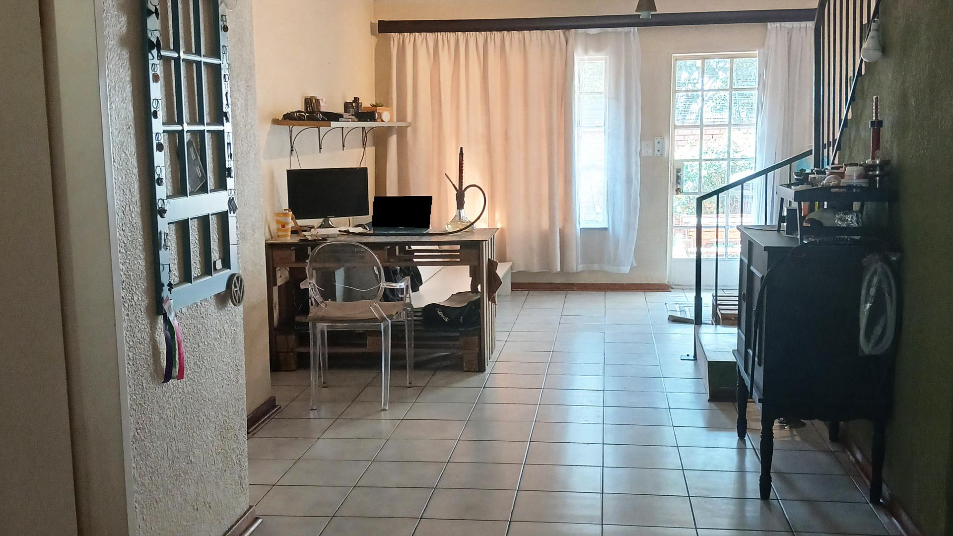 Lounges of property in Witfield