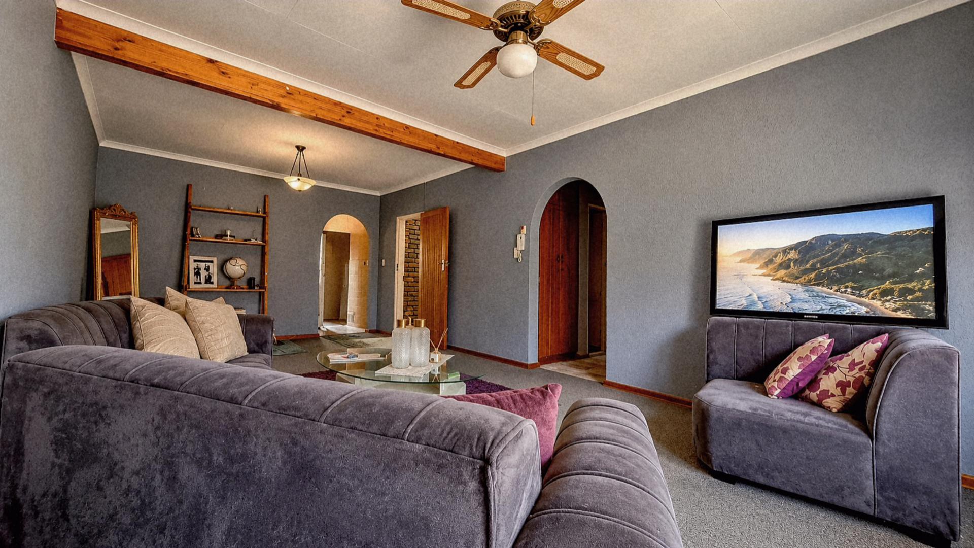Lounges of property in Three Rivers