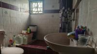 Bathroom 1 of property in Verulam 