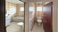Bathroom 1 of property in Winterstrand