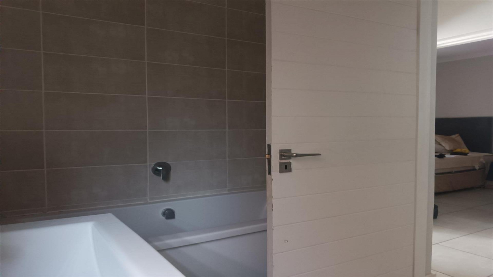 Bathroom 2 - 5 square meters of property in The Blyde Pretoria