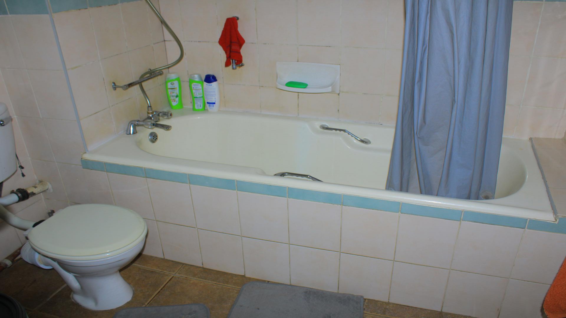 Bathroom 1 of property in Durban Central