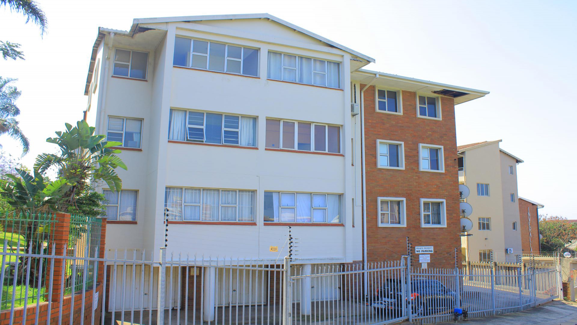 Front View of property in Durban Central
