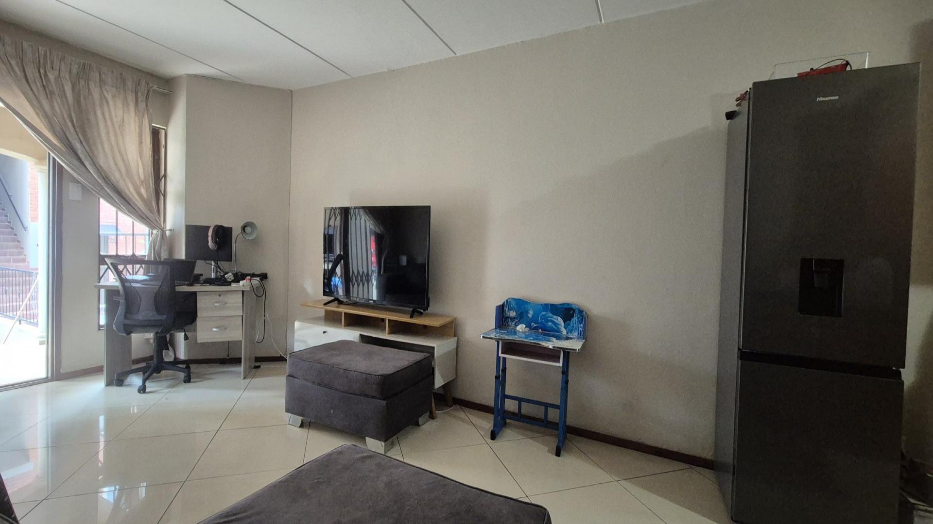 Lounges of property in Little Falls