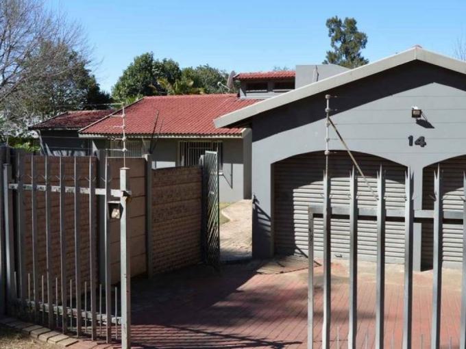 3 Bedroom House for Sale For Sale in Brackendowns - MR724094