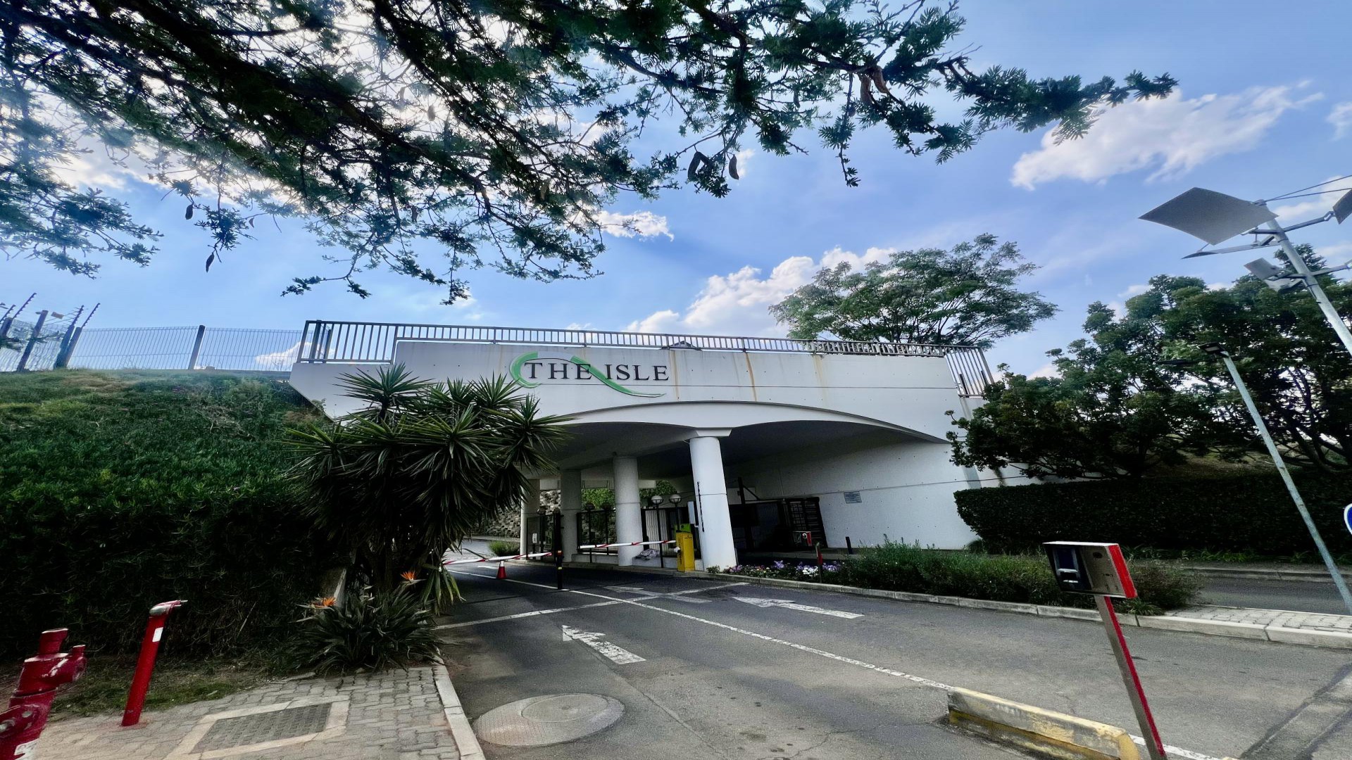 Front View of property in Greenstone Hill