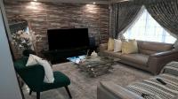 Lounges of property in Isipingo Hills