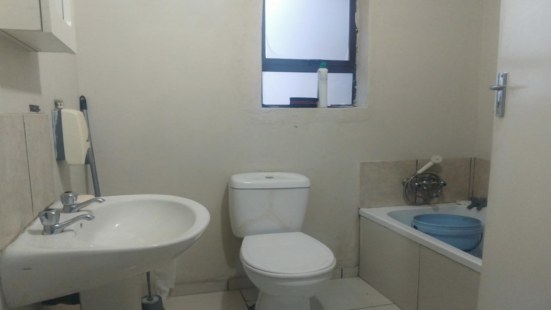 Bathroom 1 of property in Nazareth- MP