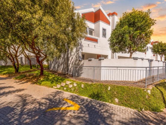 Simplex for Sale For Sale in Roodepoort - MR724176