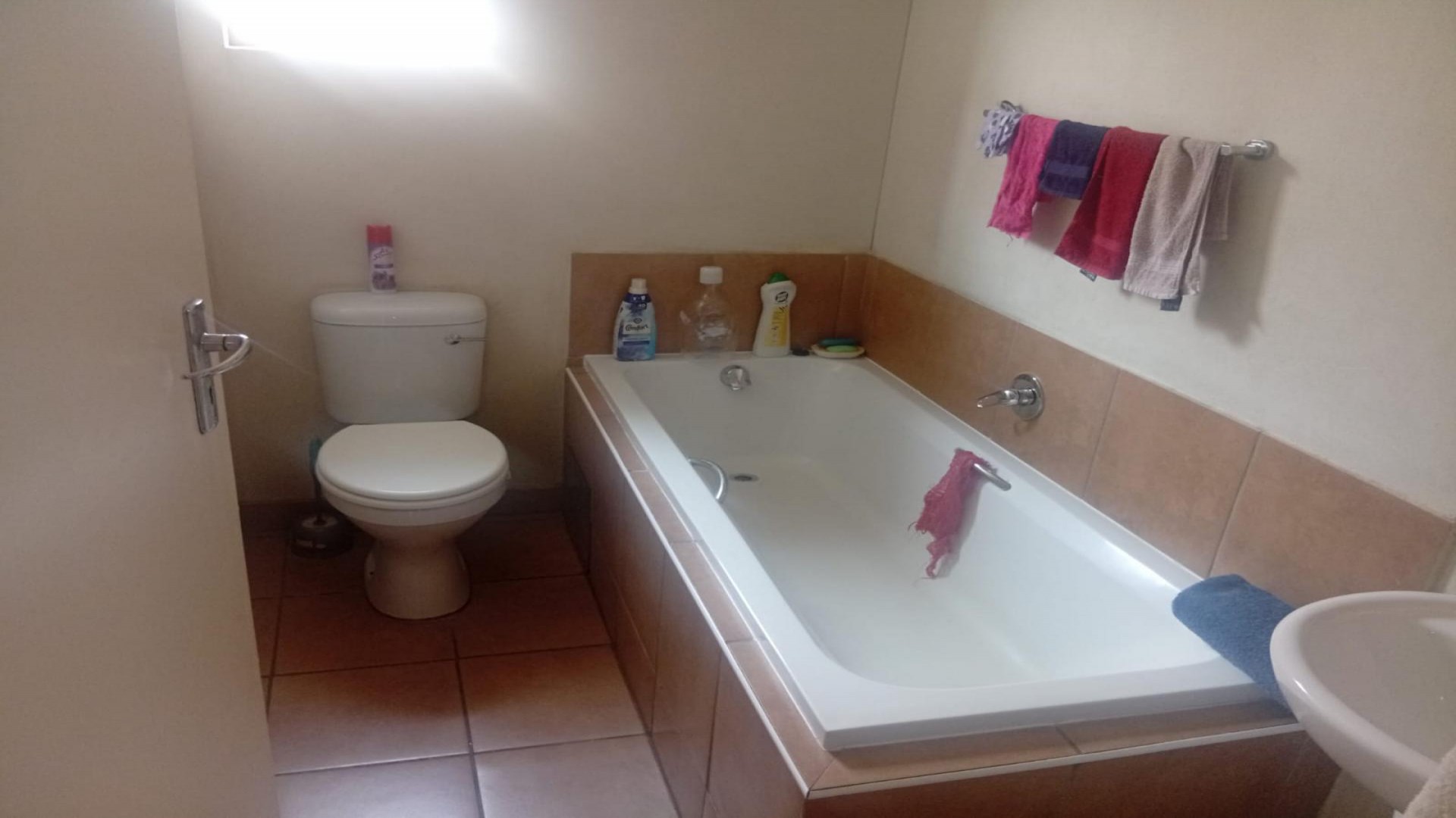 Bathroom 2 of property in Palm Ridge