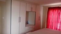 Bed Room 1 of property in Palm Ridge