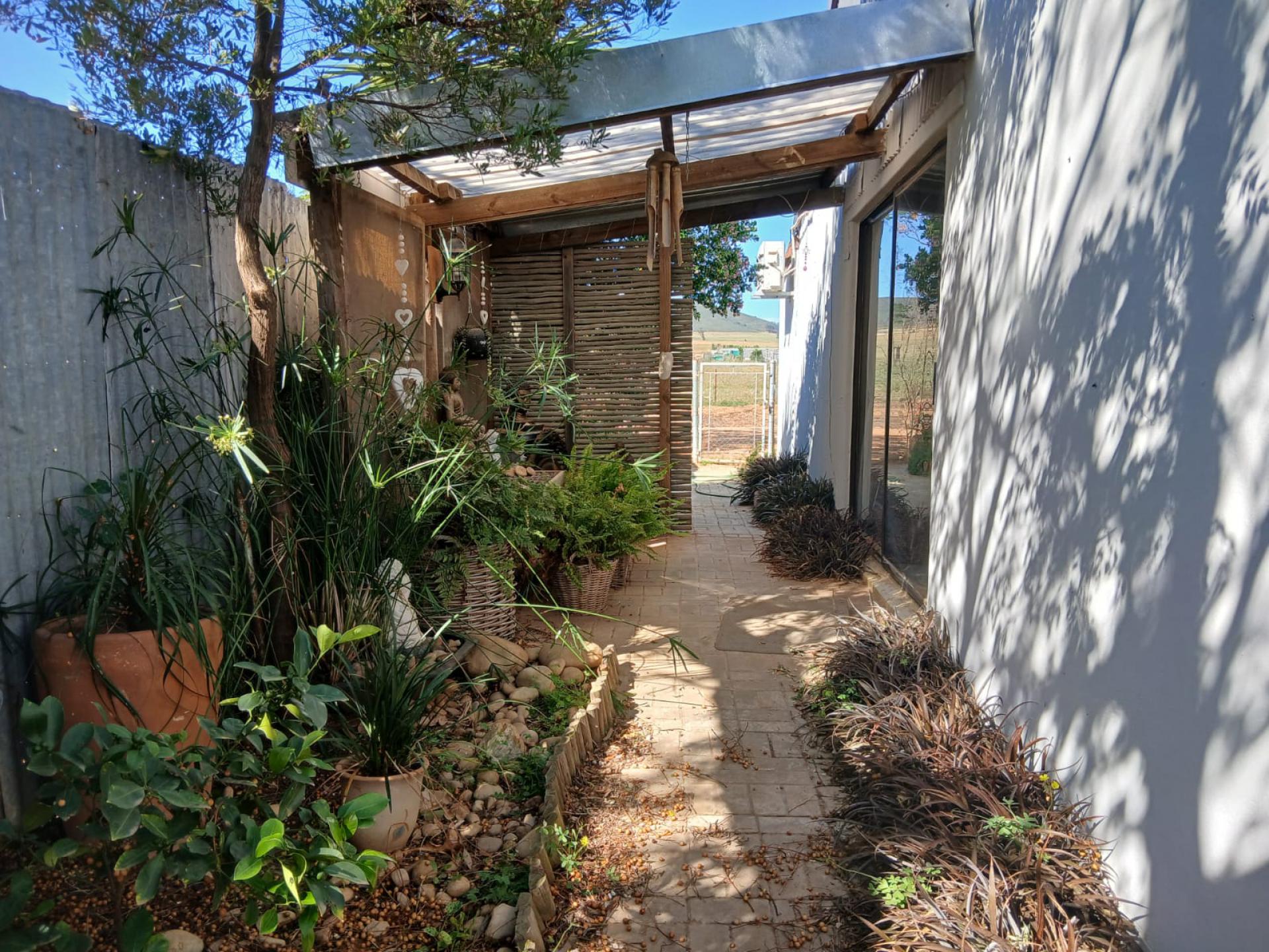  of property in Moorreesburg