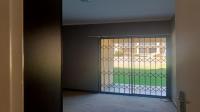 Main Bedroom - 14 square meters of property in Erand Gardens