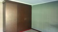Main Bedroom - 14 square meters of property in Erand Gardens