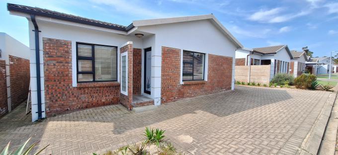 3 Bedroom House for Sale For Sale in Albertinia - MR724273