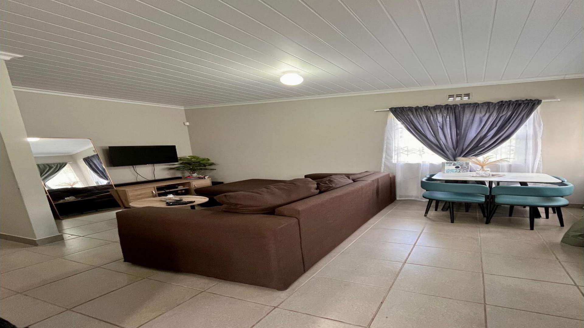 Dining Room of property in Amalinda