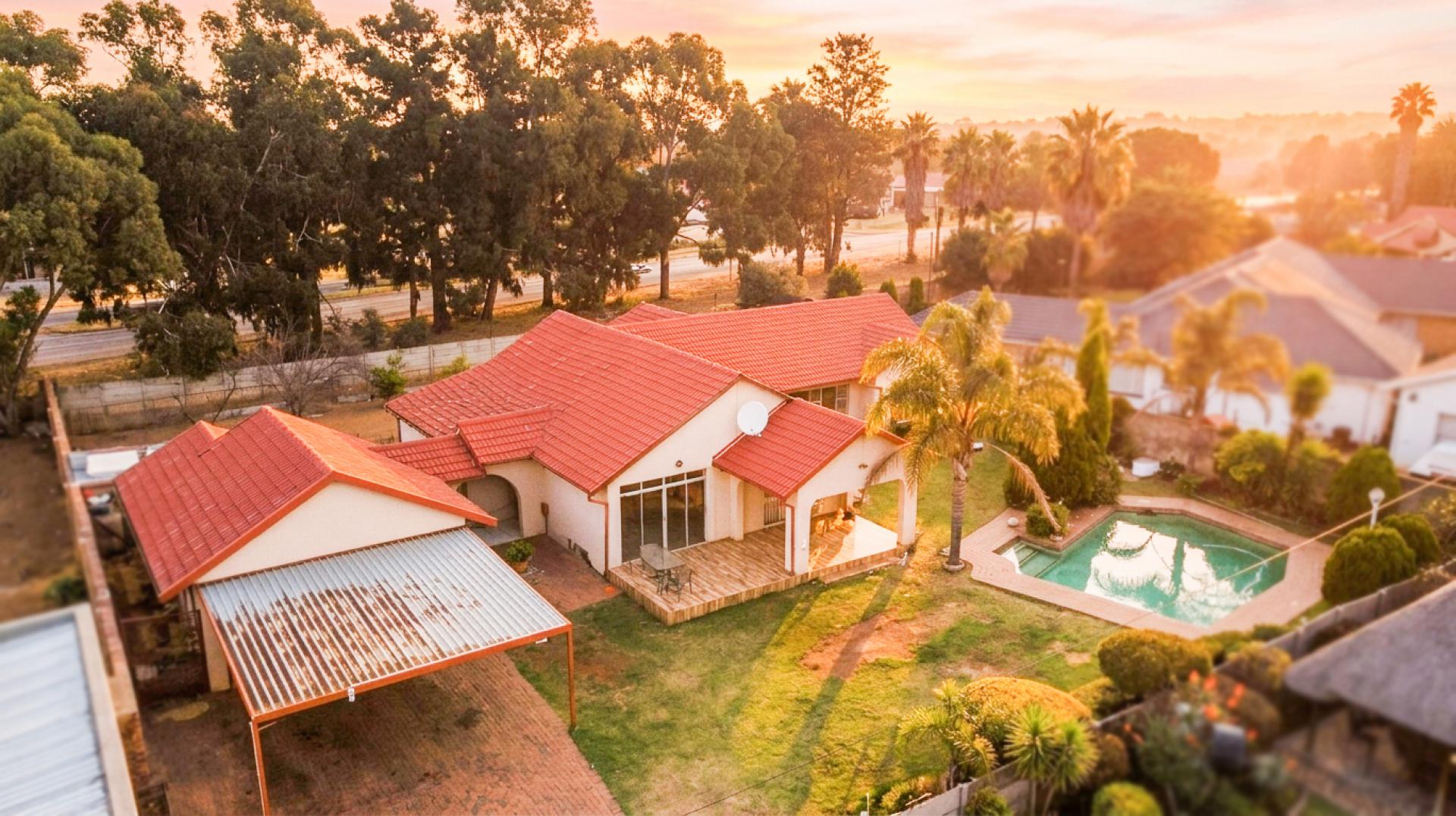 of property in Helderkruin