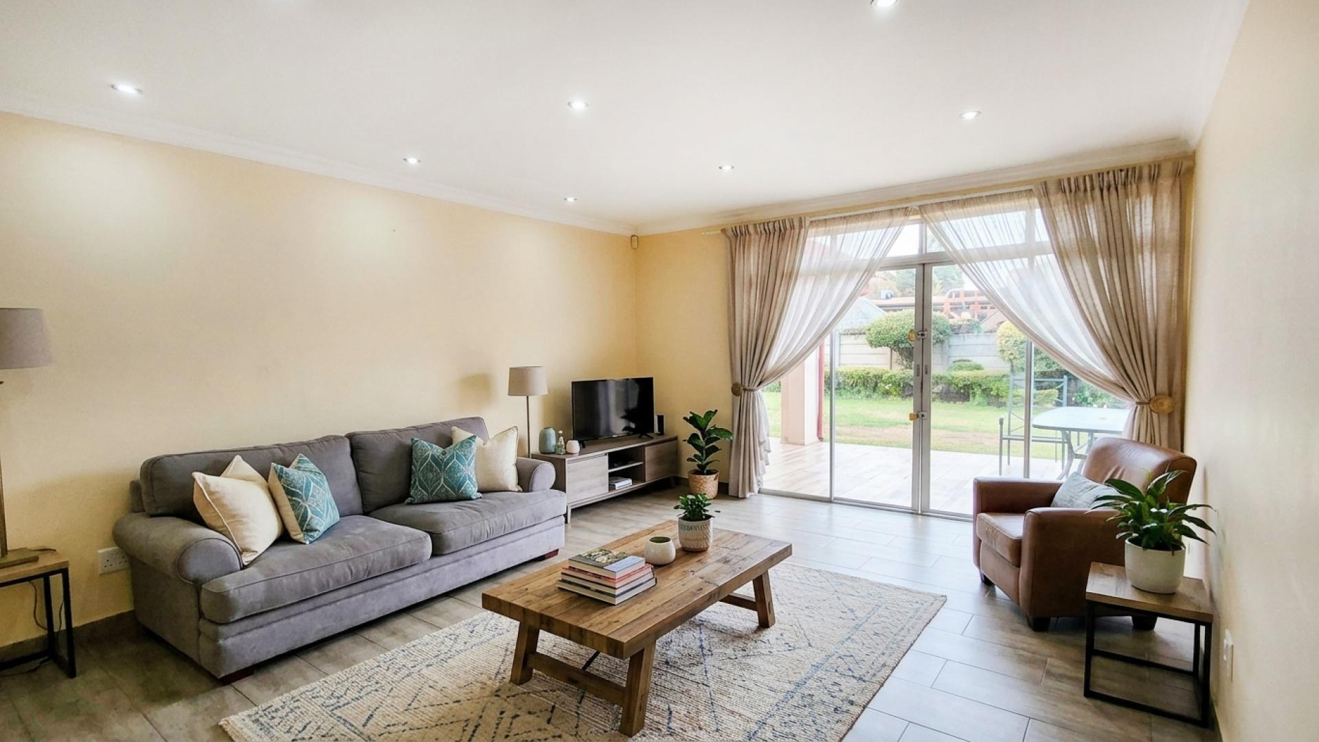  of property in Helderkruin