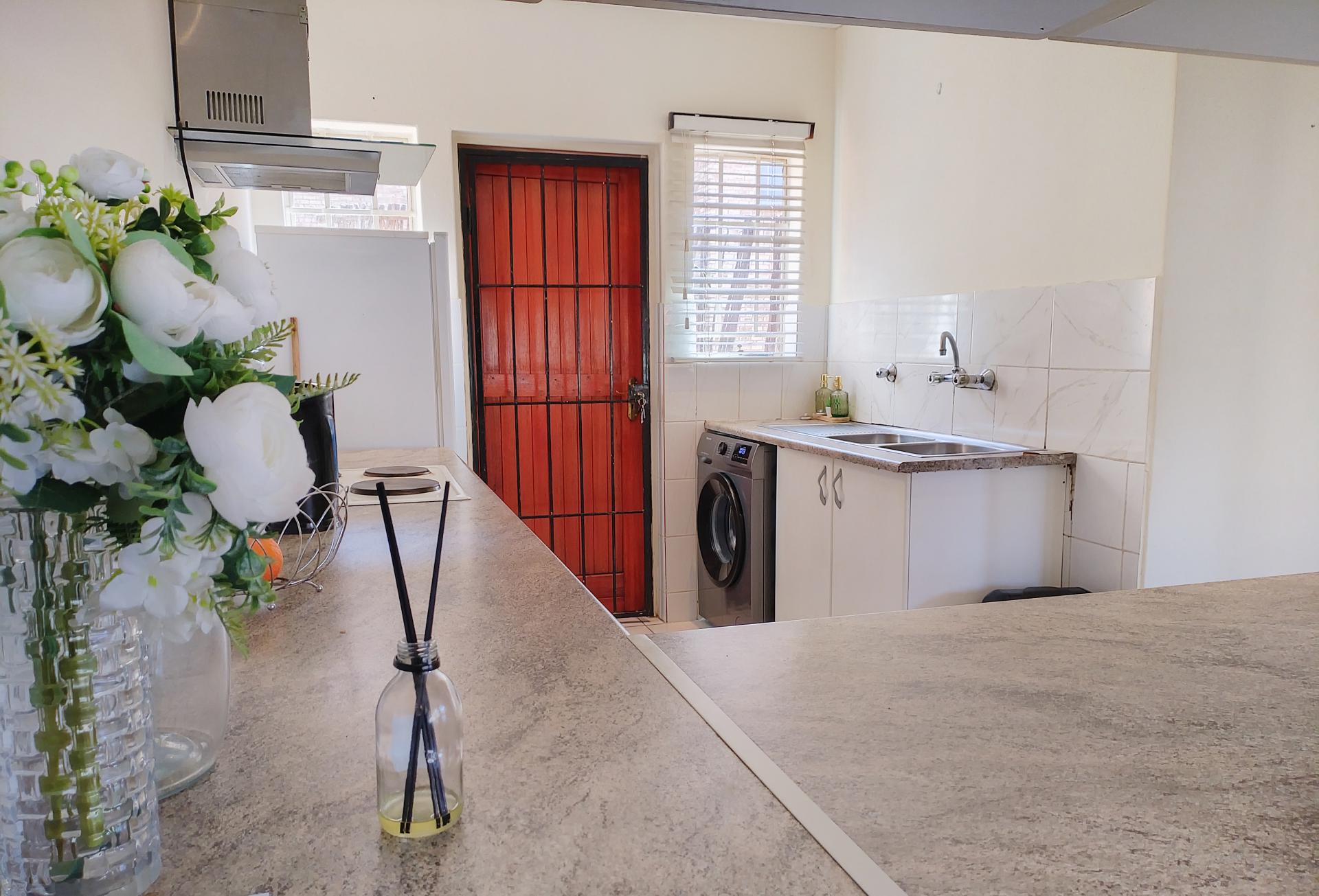  of property in Helderkruin