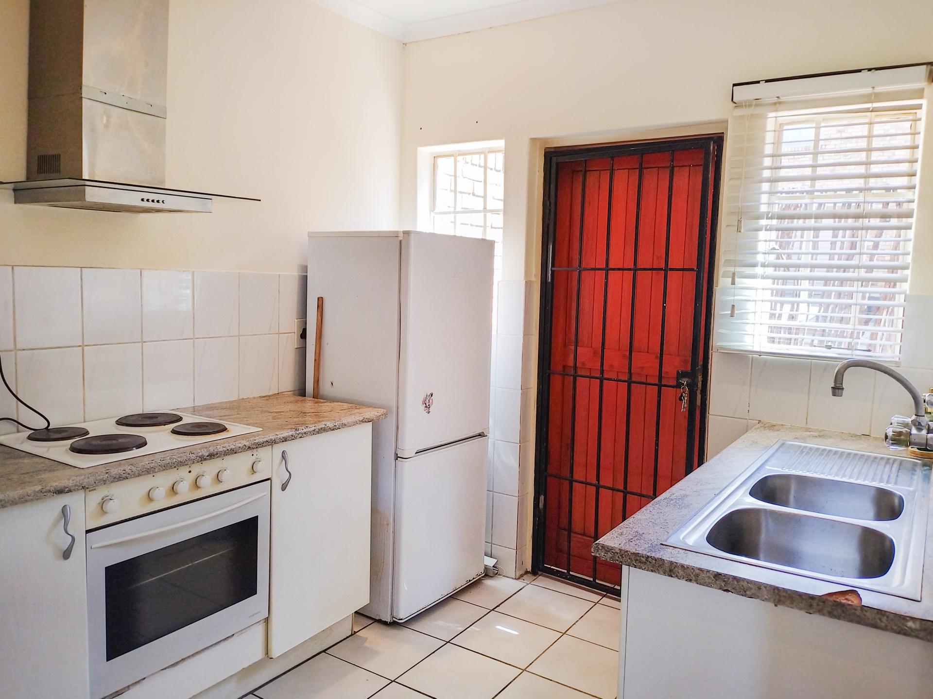  of property in Helderkruin