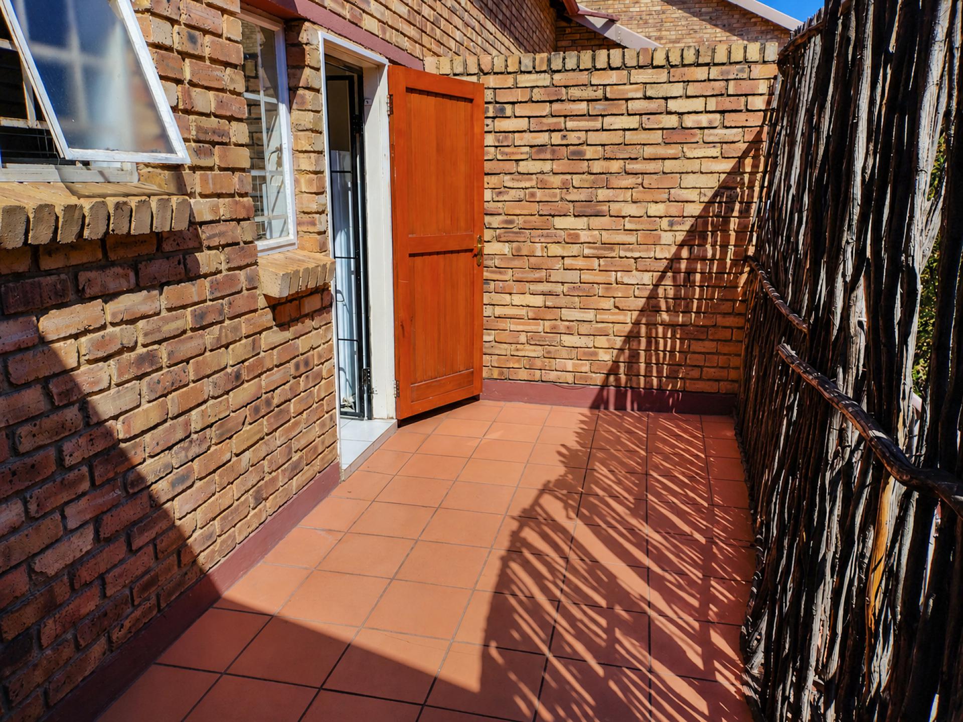  of property in Helderkruin